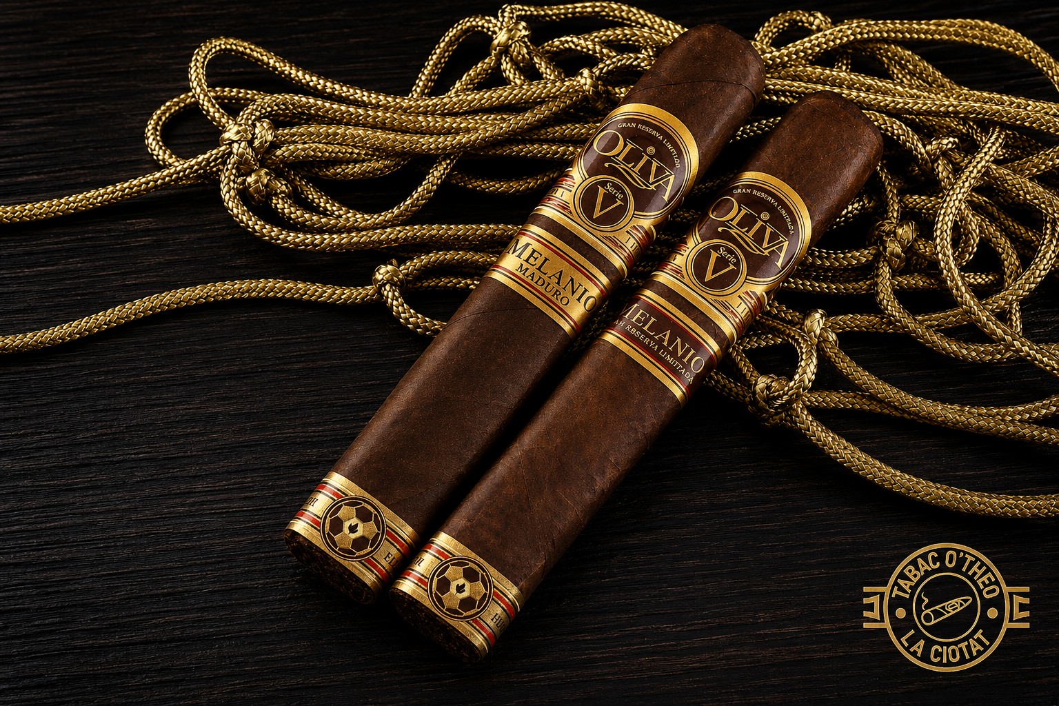 Gros plan sur les cigares Oliva World Cup 2026 Edition avec bagues dorées Serie V Melanio Gran Reserva